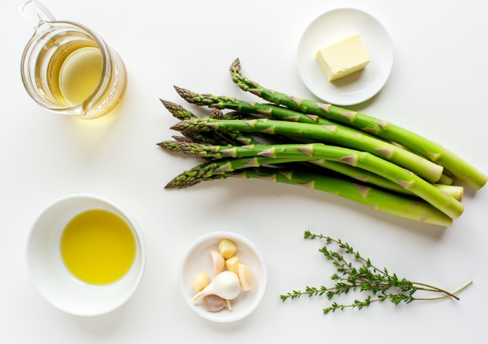 Asperges braisées