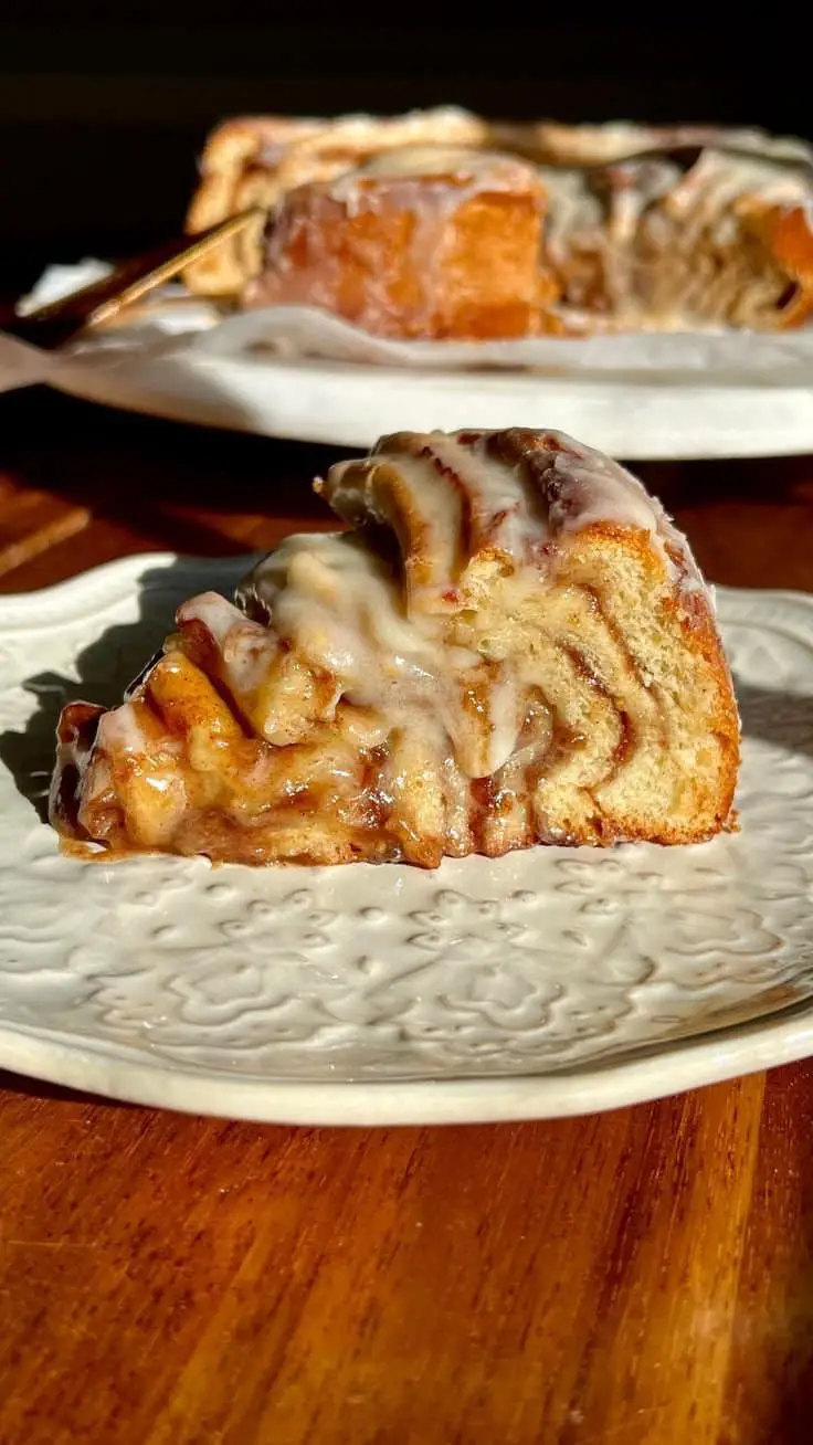 GIGANTES ROULÉS DE CINNAMON ET CARAMEL AUX DATTES