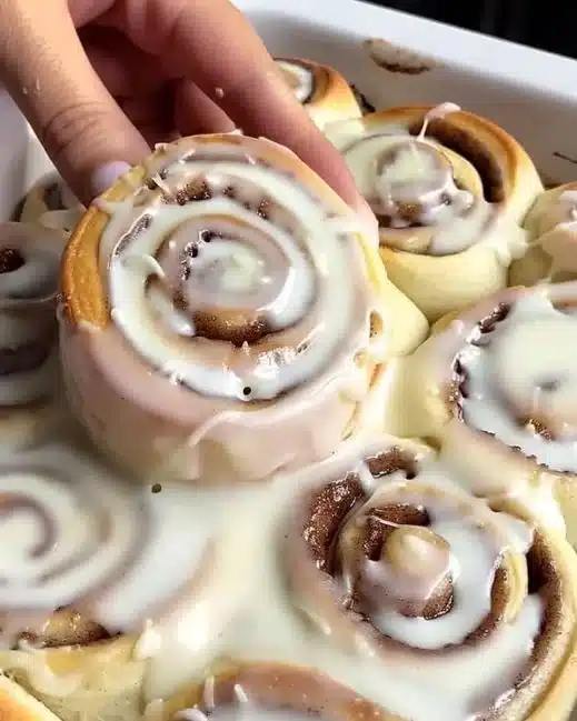 Recette facile de cinnamon rolls moelleux à la cannelle